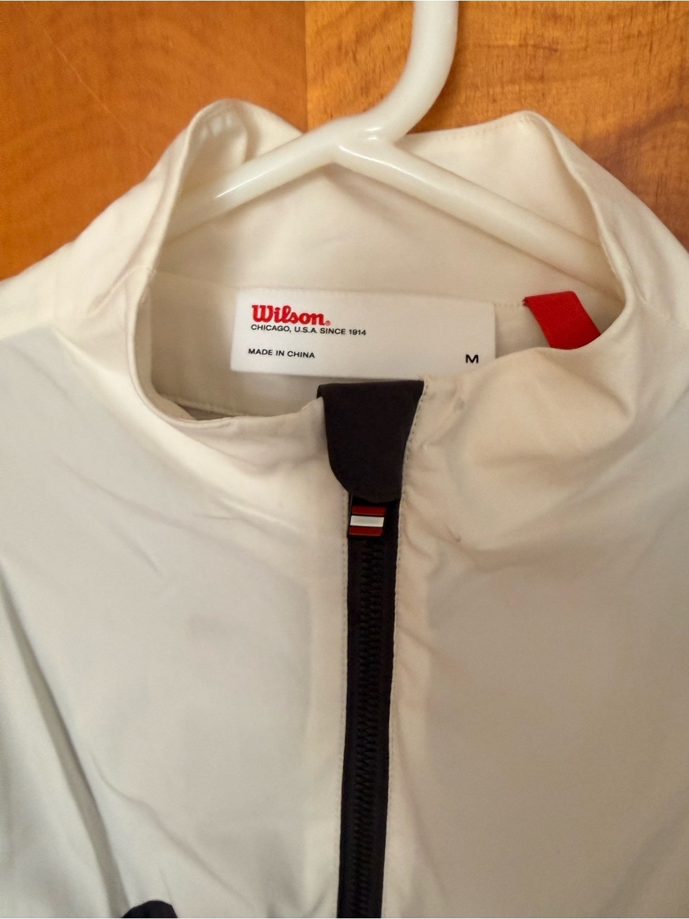 RARE Wilson White Windbreaker Jacket with Black Zipper Accents - Picture 5 of 12